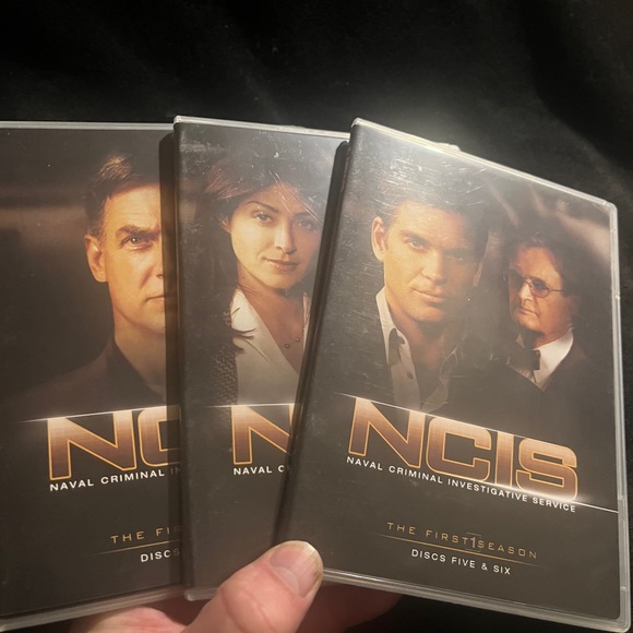 NCIS The Complete 1 First Season DVD series - Picture 3 of 3